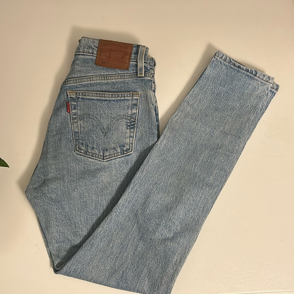 Levi’s 501 Skinny - Size W23L28